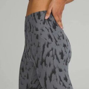 InStill High-Rise Tight 25"  Size12